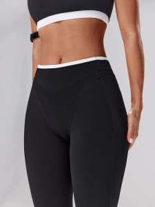 Спортивные моделирующие леггинсы