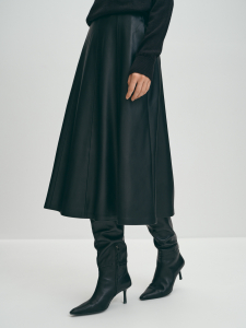 Расклешенная юбка из экокожи