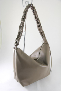 Сумка женская из кожзаменителя NN