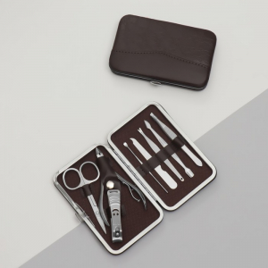 Набор маникюрный, 8 предметов, в футляре, коричневый