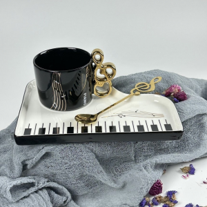 164-038 Чашка 200мл с блюдцем и ложкой в под.уп.(х18)Фарфор