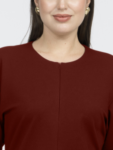 Трикотажное платье с круглым вырезом