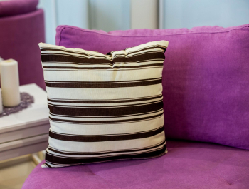 Подушка декоративная полоска