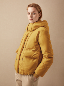 Укороченный пуховик
