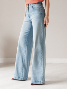 Джинсы трубы прямые с декоративной стиркой из эластичного денима