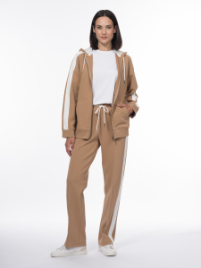 Бомбер с лампасами и вышивкой