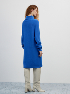 Платье вязаное из шерсти мериноса