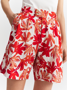 Шорты с цветочным принтом