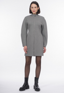 Трикотажное платье на молнии с длинными акцентными рукавами