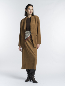 Пиджак из рыже-коричневой искусственной замши