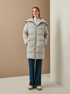 Пуховик с объемным воротником