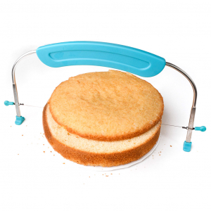 Нож-струна кондитерский (для бисквита) из нержавеющей стали 35х16,3см, струна - 27,5см, 9 делений высоты, цветная пластмассовая ручка, в блистере (Китай)