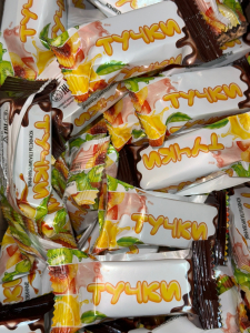 Конфеты суфлейная « Тучки», Ассорти 4 х вкусов в одной коробке: киви, дыня, персик, лимон коробка 2 кг