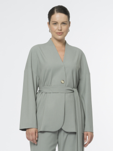 Пиджак с поясом без воротника