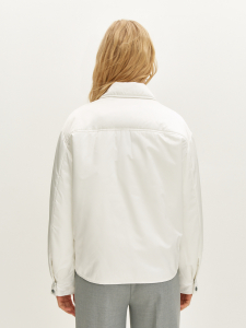 Ветровка с отложным воротником