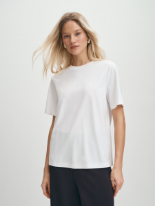 Базовая футболка с вышивкой