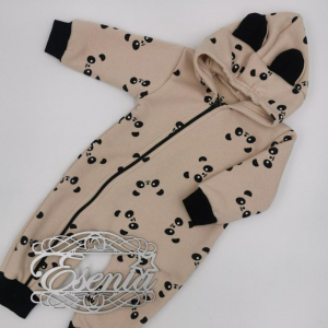 Комбинезон с капюшоном для малышей.