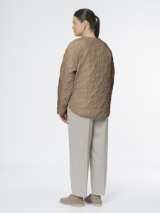 Стеганая куртка на кнопках