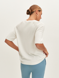 Вязаная футболка из итальянской пряжи