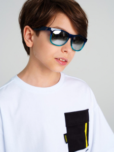 Солнцезащитные очки для мальчика