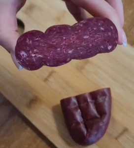 Говяжья с грибами сырокопечная