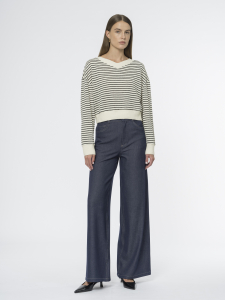 Джинсы из эластичной вискозной ткани