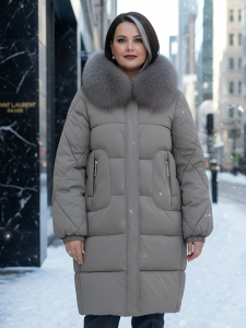 Пальто зимнее утепленное с мехом и капюшоном тренд коричневого цвета 7629K