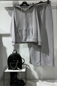 толстовка с брюками 
157.88115