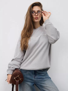 Свитшот объемного силуэта