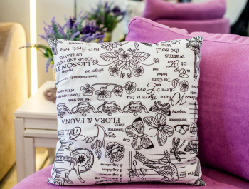 Подушка декоративная фауна