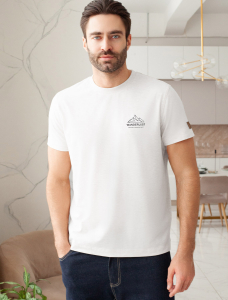 Футболка из премиального хлопка с авторским принтом