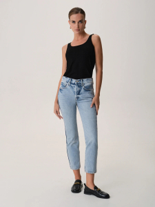 Прямые укороченные джинсы