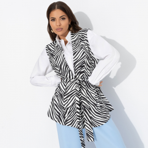 Жилет с поясом, Настроена эффектно (монохром)