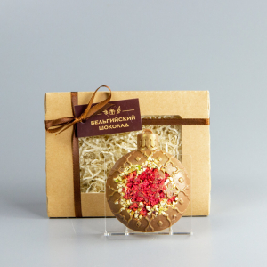 Шоколадная фигурка сублиматами (6) малина и фисташка