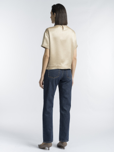 Прямые джинсы