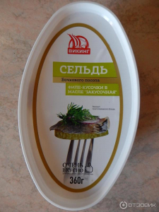 Закусочная с луком и огурцом