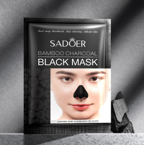 Маска-пленка с бамбуковым углем очищающая с эффектом пилинга Sadoer, 1 саше 6 гр.