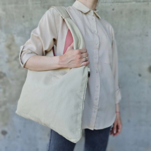 Женская мягкая сумка хобо с косметичкой из эко кожи 0105-12