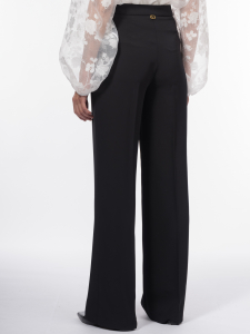 Прямые брюки с потайной застежкой и стрелками