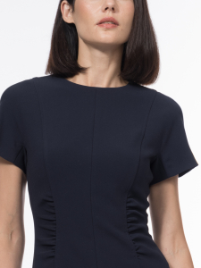 Платье длины миди в классическом стиле