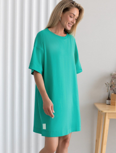 Платье из премиального хлопка с вышивкой на рукаве