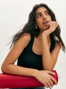 Топ с круглым вырезом