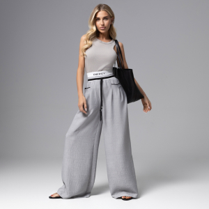 Брюки на широкой резинке, Красота в движении