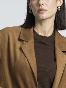 Пиджак из рыже-коричневой искусственной замши