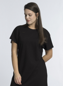 Трикотажное платье с разрезом