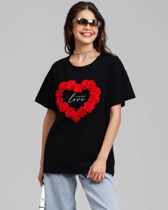 Футболка с объёмными цветами 