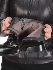 01-CYY11-1 BLACK Ботинки демисезонные женские (натуральная кожа, байка)