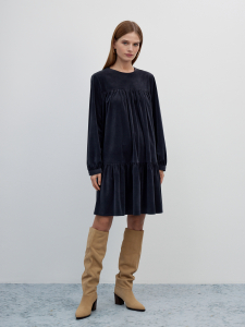 Платье из микровельвета