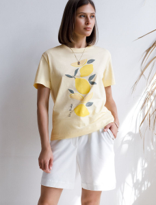 Футболка из фактурного полотна с авторским принтом