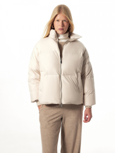 Укороченный зимний пуховик с утеплителем 90% пух и 10% перо
